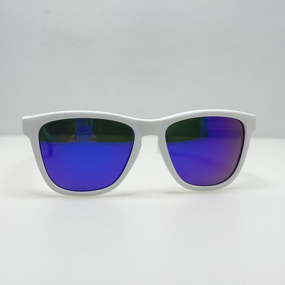 Goodr Sunglasses Side Scroll Eye Roll B